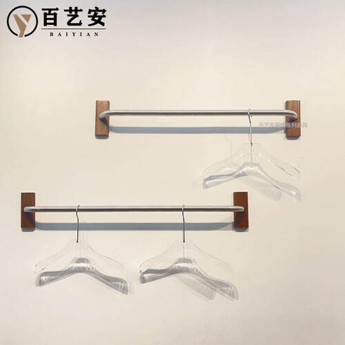 服装店上墙壁挂衣架胡桃色展示架不锈钢陈列架女装店正挂版陈列架
