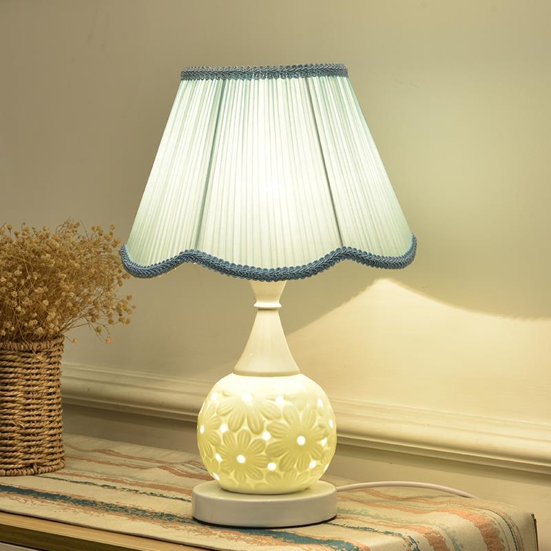 简约欧式卧室床头灯家用浪漫温馨结婚喂奶可调光遥控陶瓷台灯