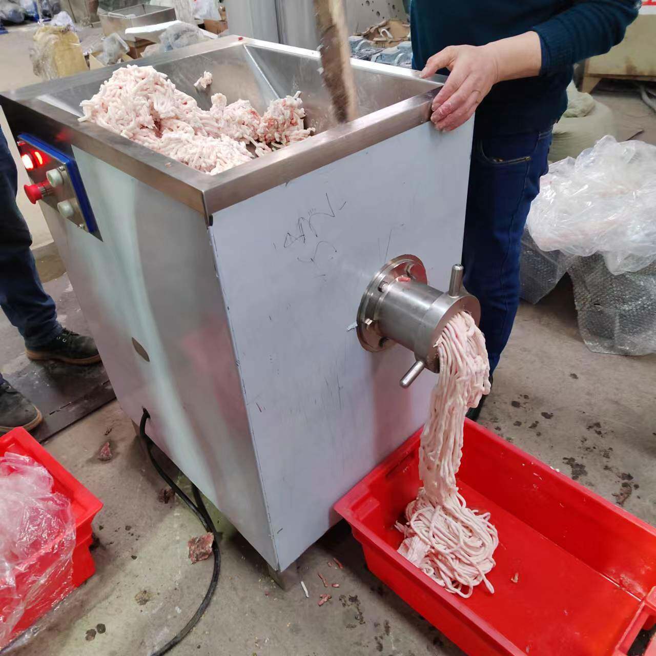 商用不锈钢绞肉机多功能丸子香肠馅绞肉馅机器冻肉绞肉机