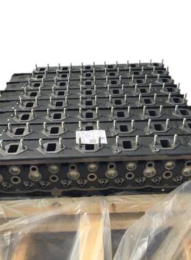 三一SY215C挖掘机发动机缸盖B229900005035 气缸盖总成ME996397