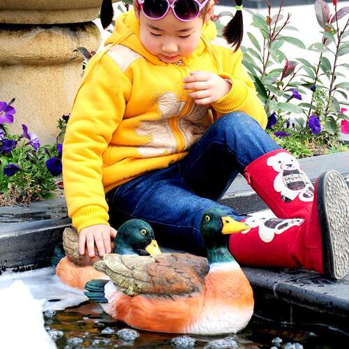 J6DA户外花园庭院水池鱼缸装饰浮水鸭子仿真动物树脂摆件池塘漂浮