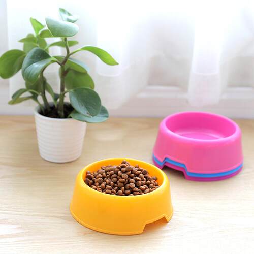 Candy-colored lightweight plastic single bowls, now in stock