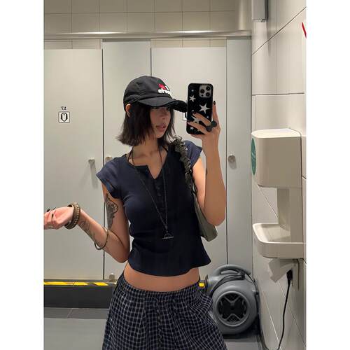 F383 美式复古圆领半排扣短袖T恤夏季女修身显瘦百搭短款上衣辣妹