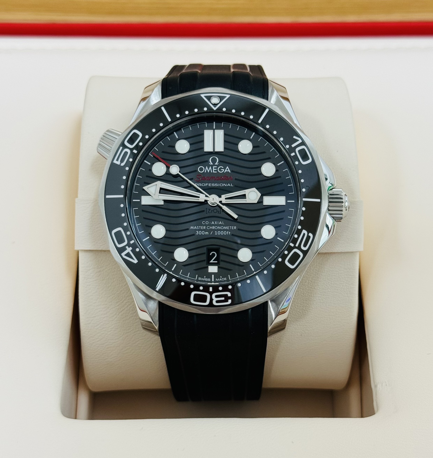 [9.8新]欧米茄海马300手表男款自动机械腕表210.32.42.20.01.001