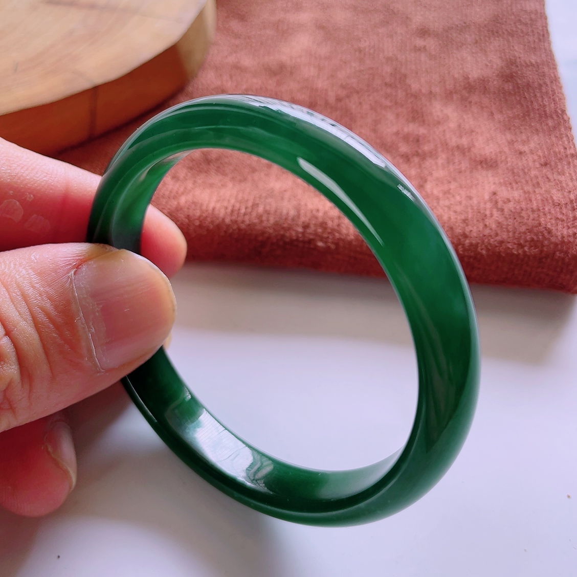 53圈口天然真品翡翠正品 水润气质细腻冰蓝水满色正圈手镯 32.04g