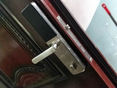 海康威视萤石dl15s识别家用智能锁怎么样？不要单看众测表面？