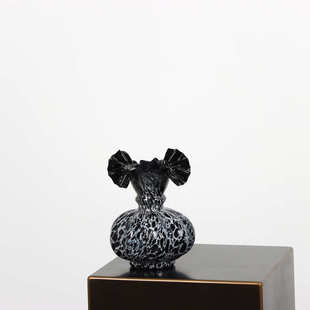 值中简高ins琉璃古风玻璃感花瓶极颜顿白色大小奶牛高级风黑色芬