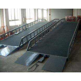 供应湘潭登车桥长沙液压登车桥移动式 登车桥货柜车液压登车桥