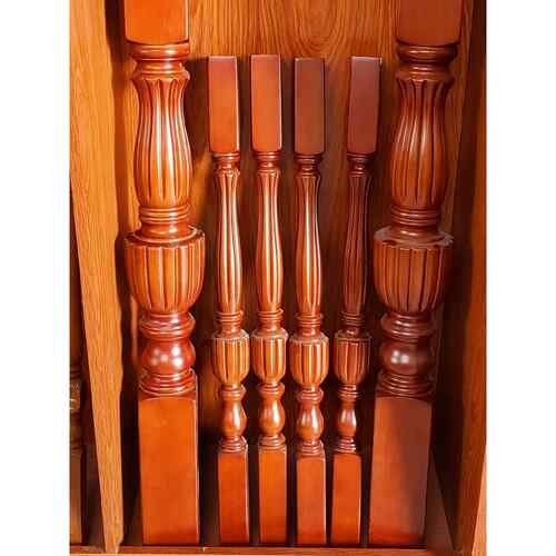 红山毛榉室内覆式房屋彩绘原木阳台护栏实木楼梯扶手柱肘木栏杆