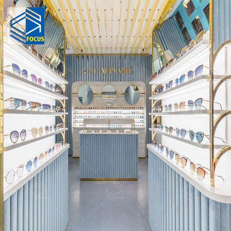 店铺整店装修设计货柜高端眼镜展架木纹烤漆陈列柜靠墙发光柜制作