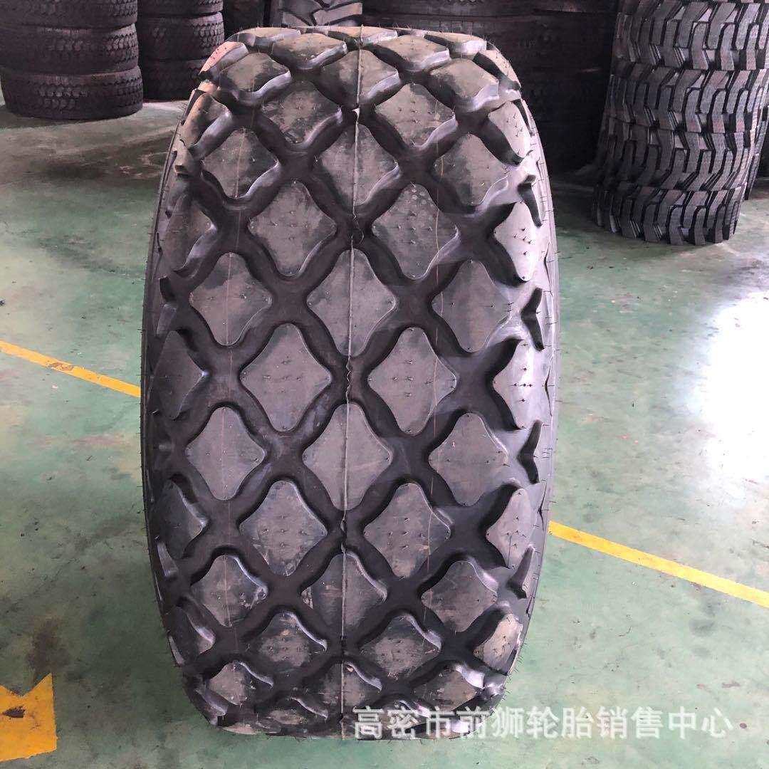 厂家供应菠萝花纹轮胎20.5-25压路机轮胎工程轮胎23.1-26轮胎