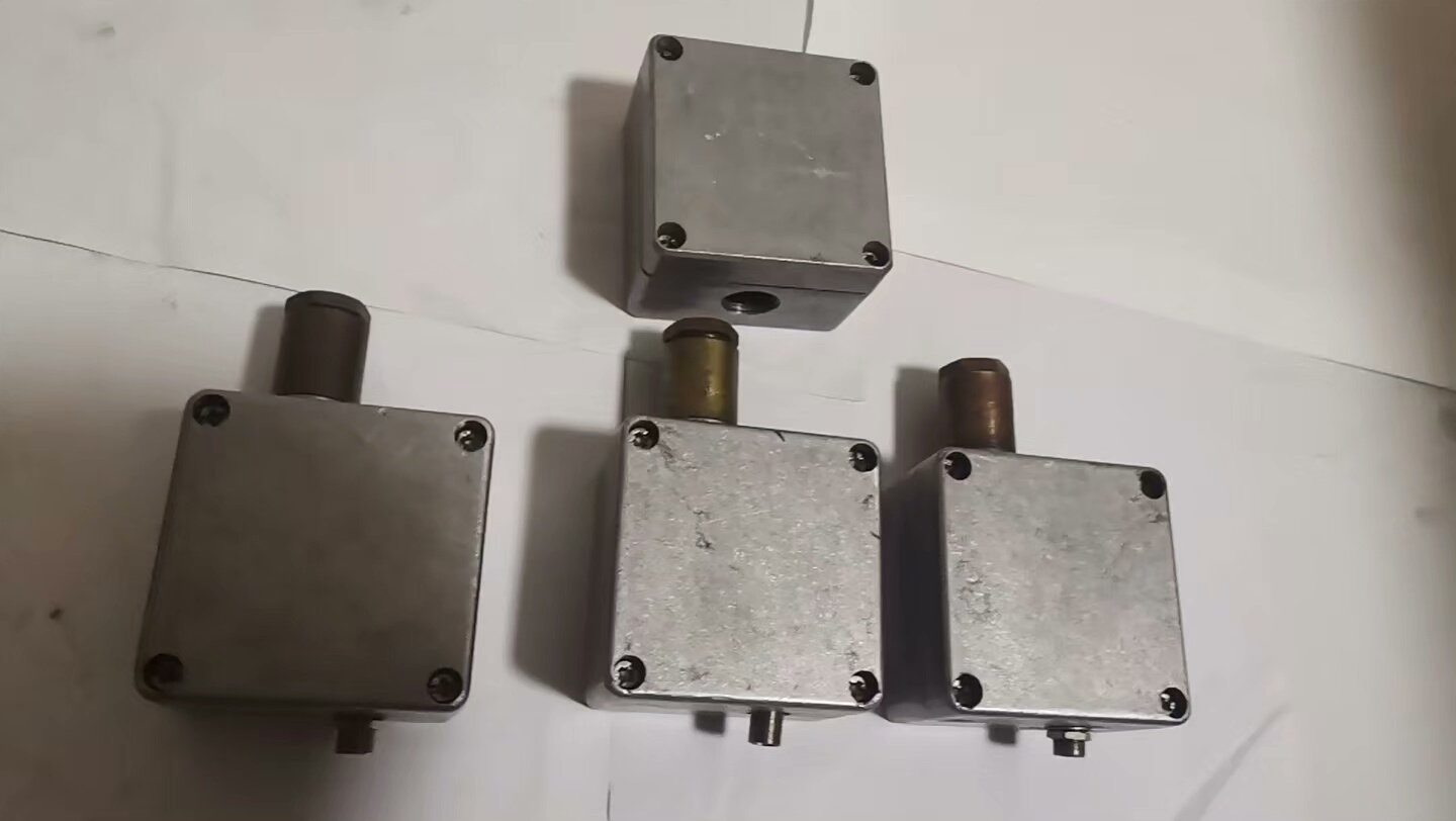 JUNCTION BOX接线盒