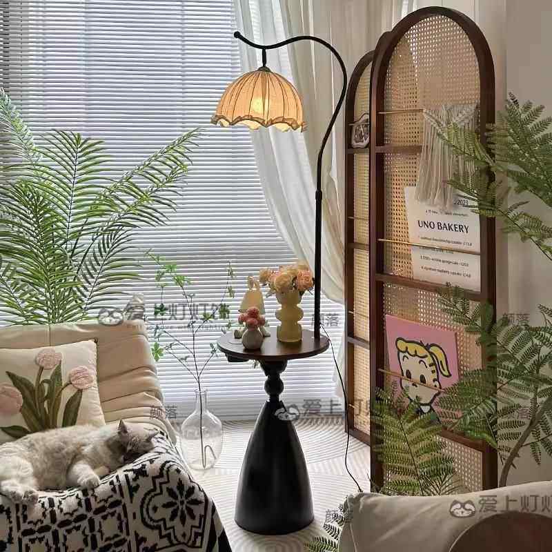 复古美式落地灯客厅沙发旁氛围感中古风卧室床头置物一体立式台灯