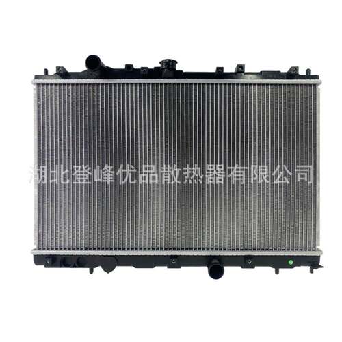 实力厂家全系汽车配件散热器水箱SW804396A4适配于菱悦V3/4A91