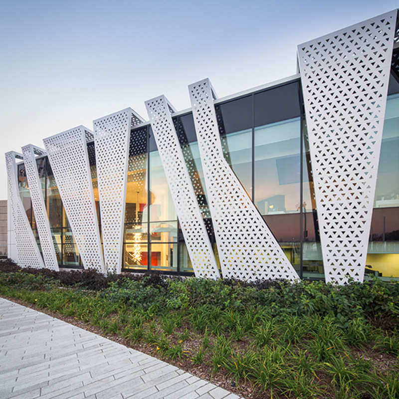 外墙门头弧形造型雕花冲孔氟碳幕墙铝单板镂空穿孔装饰铝板厂家,金属材料及制品,铝板/铝扣板/铝吊顶/铝方通,淘宝优惠券,粉丝福利购,淘宝优惠卷