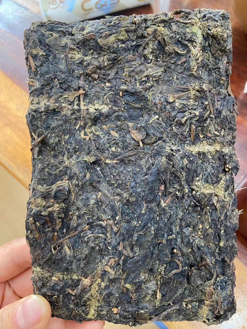 清倉撿漏2004年500克班章古樹茶千年古茶樹老生茶磚 普洱茶 BUASHOP普洱老茶