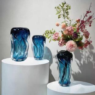 新加勤2026新款轻奢手工琉璃花瓶玄关家居样板间创意扭纹插花摆件