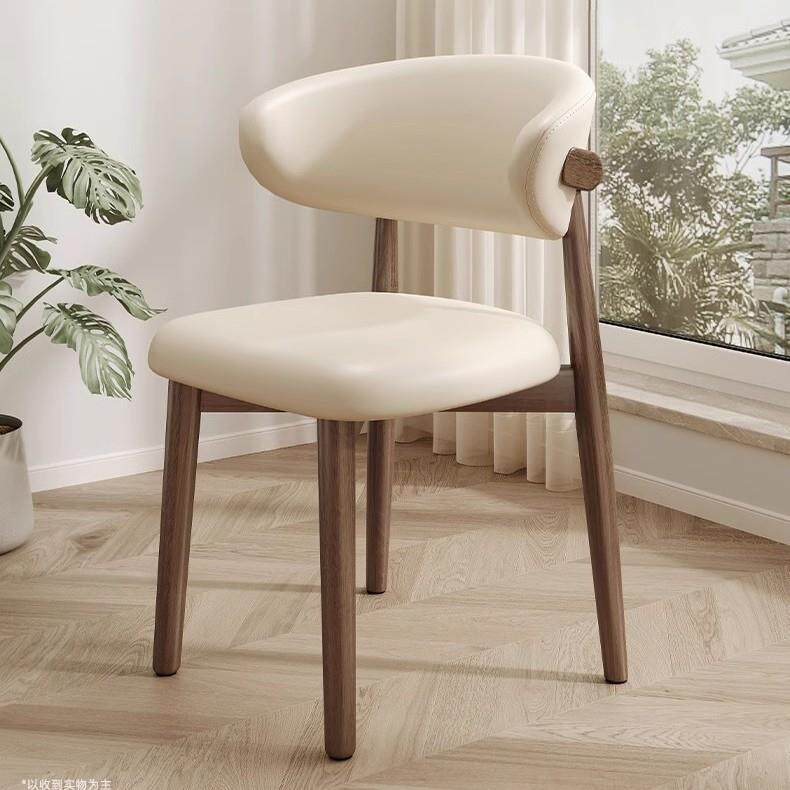 奶油风实木餐桌椅家用餐椅高级靠背凳子客厅简约新款北欧轻奢椅子