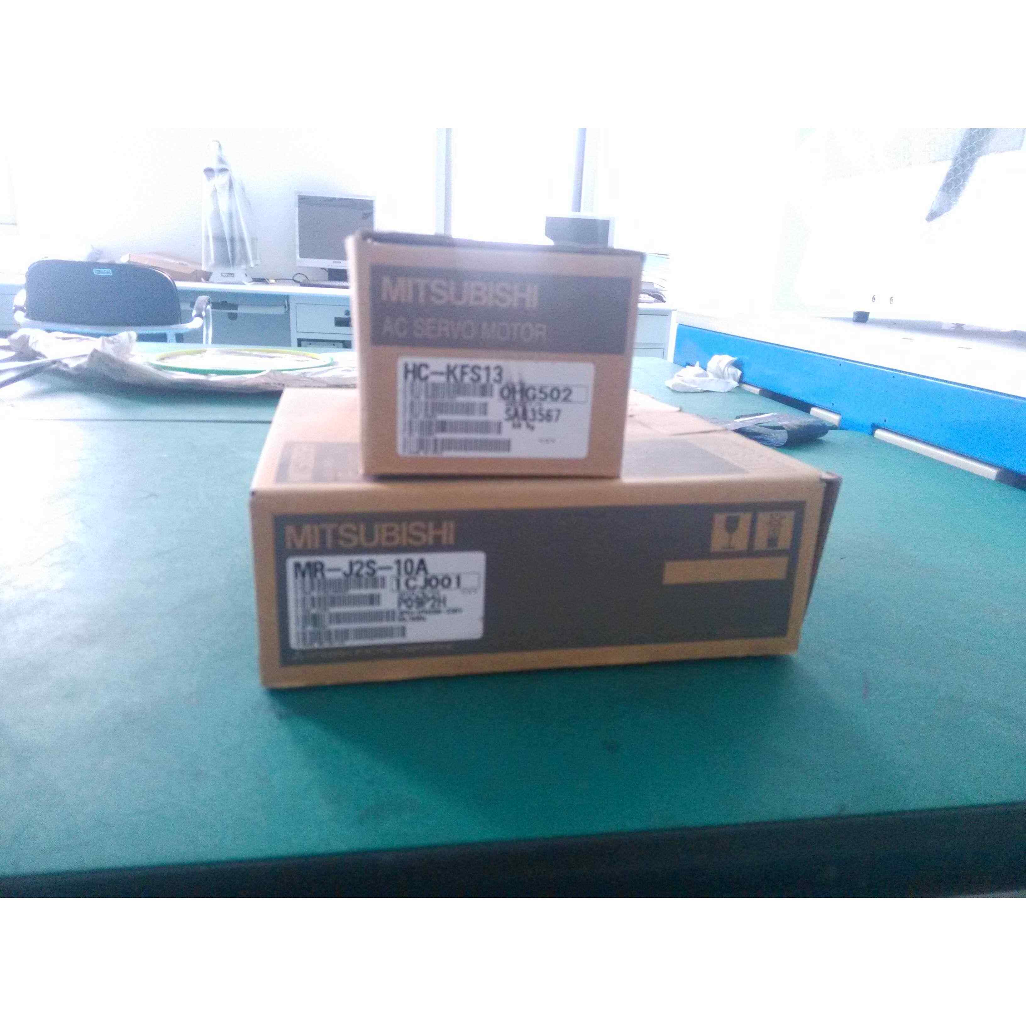 MR-J2S-10A+HC-KFS13全新原装三菱Mitsubishi 全新质保1年议价