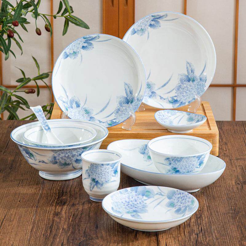 日本进口绣球花陶瓷盘子餐盘盘子釉下彩碟子家用饭碗餐具汤碗饭碗