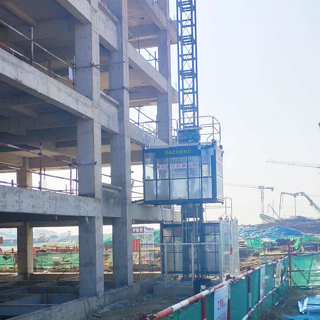 厂家直供齿条式货梯高层房建施工工地SC120无人驾驶智能齿条货梯