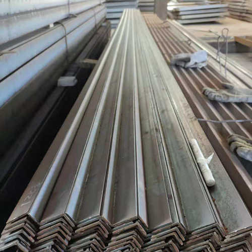 镀锌角钢Q235不等边角铁电力支架角铁冲孔焊接不等边高锌层冲孔