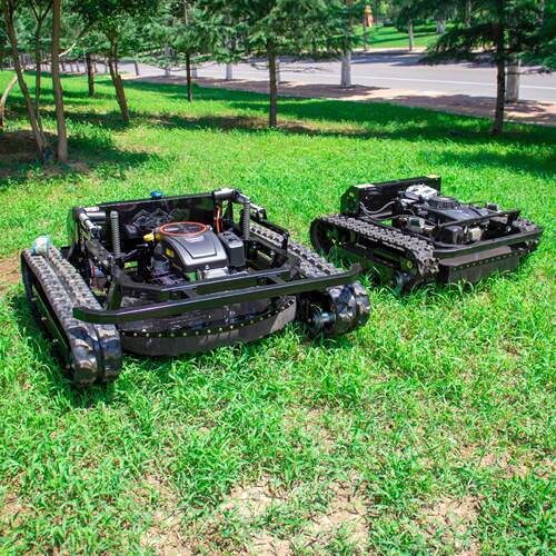 出口马来西亚智能遥控割草机 Robotic Lawnmower 汽油履带割草机