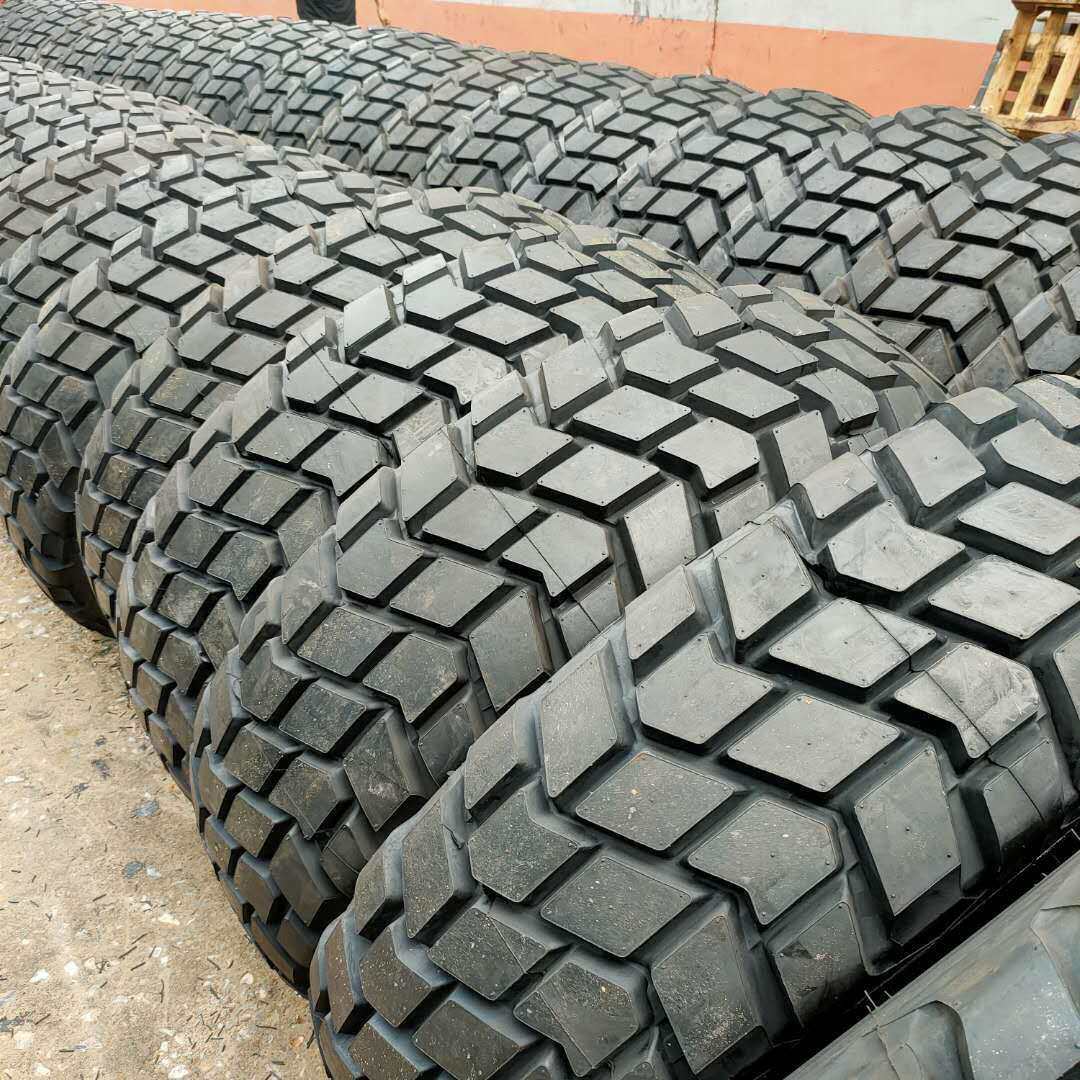 11R18 12.00R20 12.5R20 越野轮胎 MILITARY TYRE
