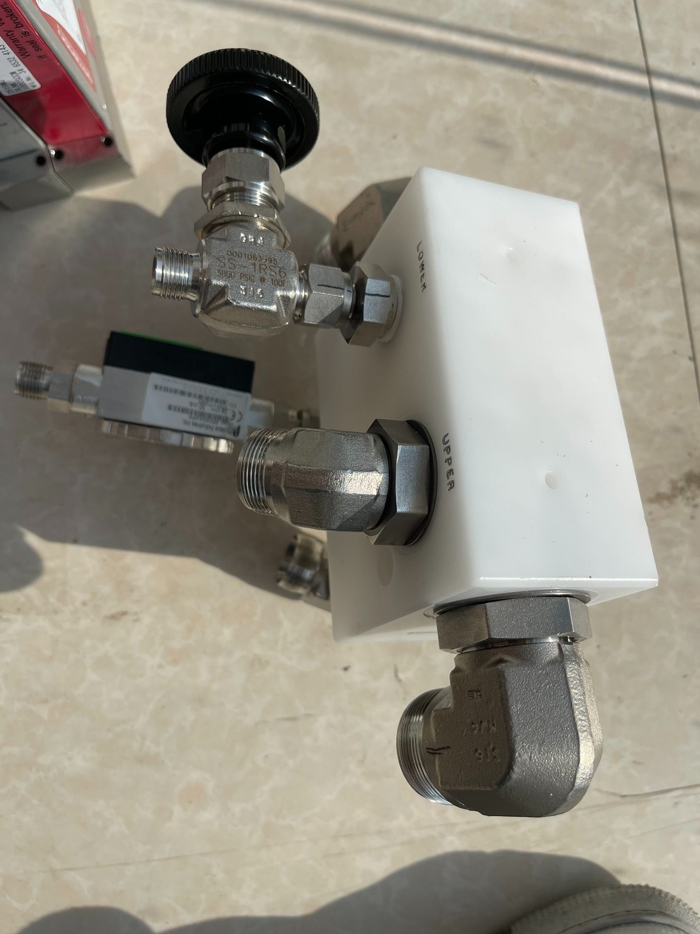 世伟洛克针阀  弯头