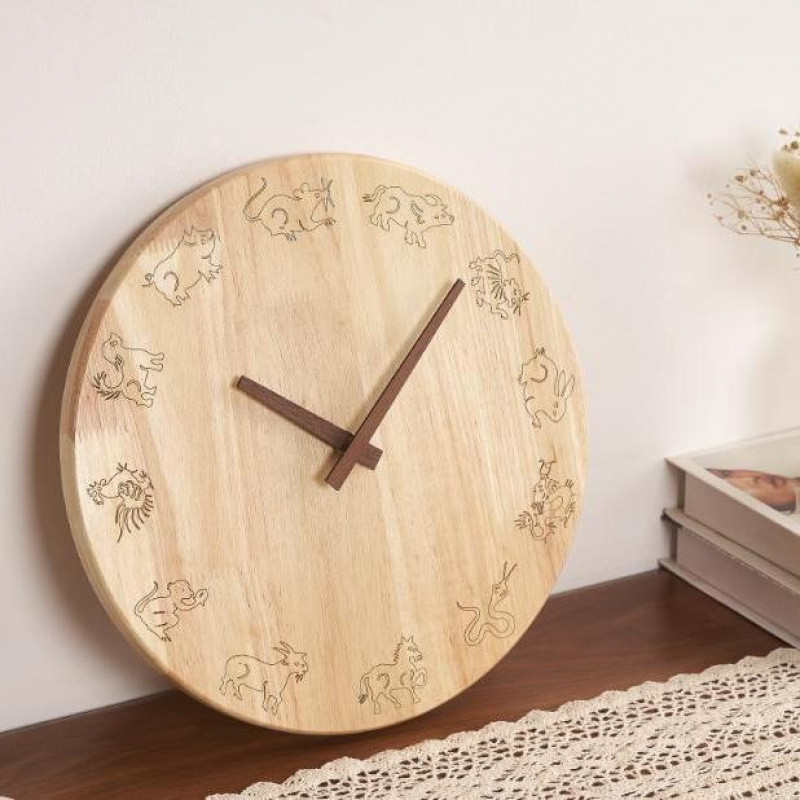 l1s新款北欧实木钟表时钟挂墙家用免打孔圆形日式挂钟ins高颜