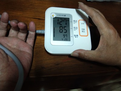 说下使用感受实捷B07系列电子血压计怎么样，优缺点曝光分析