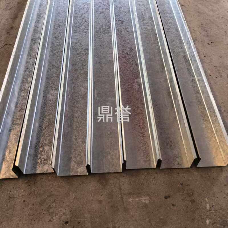 坦克链指向槽 拖链不锈钢线槽 U型镀锌板电缆桥架 桥式拖链槽
