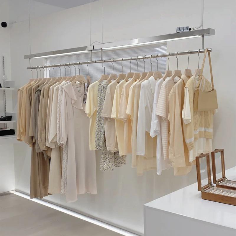 服装店吊架不锈钢上墙挂衣架陈列货架橱窗悬挂吊杆女装展示架带灯