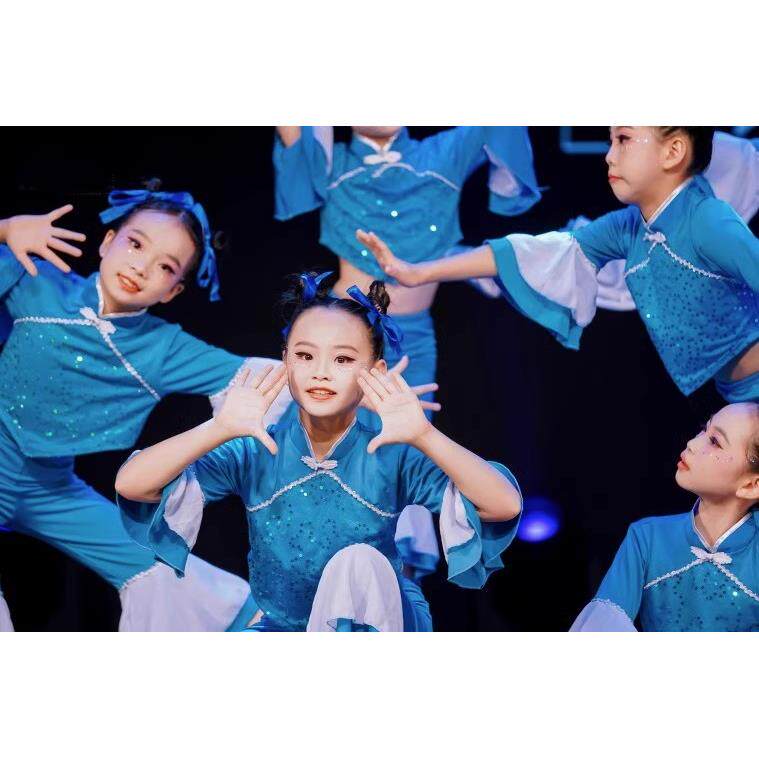 高档儿童儿马嘟嘟骑演出服盘幼儿童忆古舞踩水舞服典装粒粒中餐表