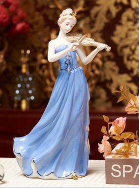 欧式家居装饰品客厅电视柜酒柜玄关摆件陶瓷工艺品结婚摆设西洋女