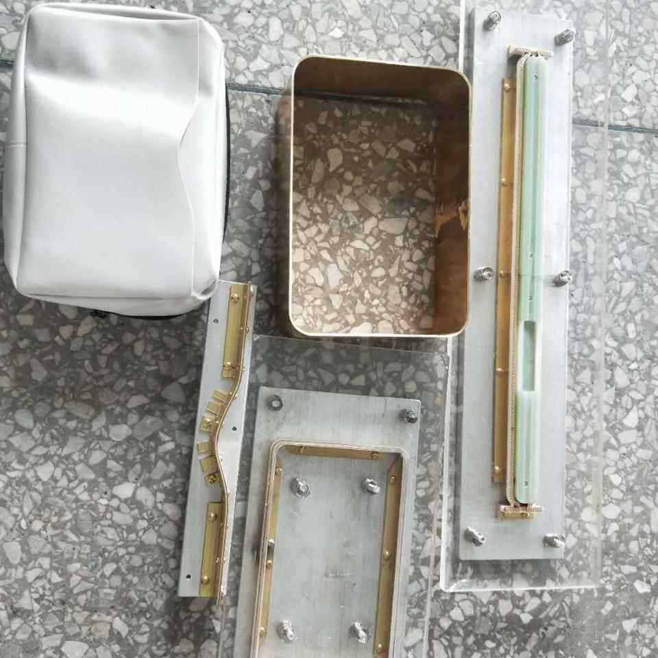 汽泡袋模化妆包模拉链模胶袋模吸塑模电压模模具厂家