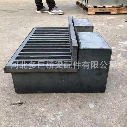 厂家公路桥梁铸铁焊接集水井排水槽集水箱路面篦子格栅路桥专用