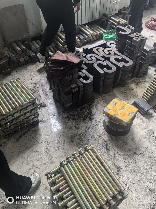 5月6日佳木斯市机械公司所有的原材料网络拍卖公告