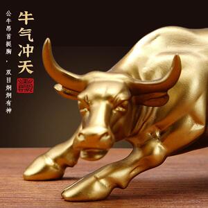 新款直销华尔街牛摆件酒柜装饰家居公室公桌树脂工艺品旺市金牛饰