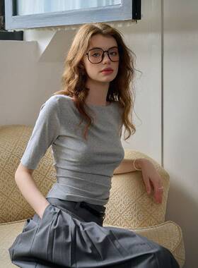 SimpleRetro黎塞留美术馆 设计收腰压褶针织T恤女春短款百搭上衣