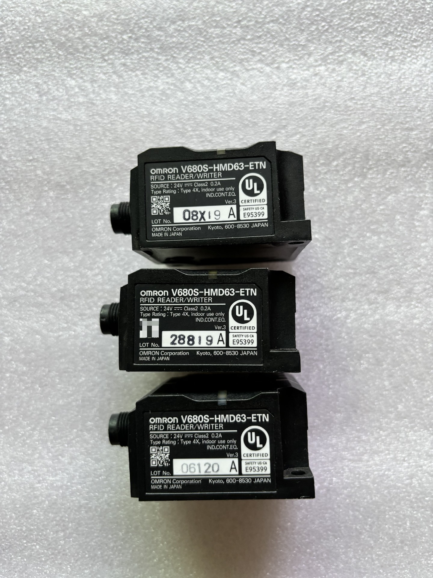 欧姆龙读写器V680S-HMD63-ETN