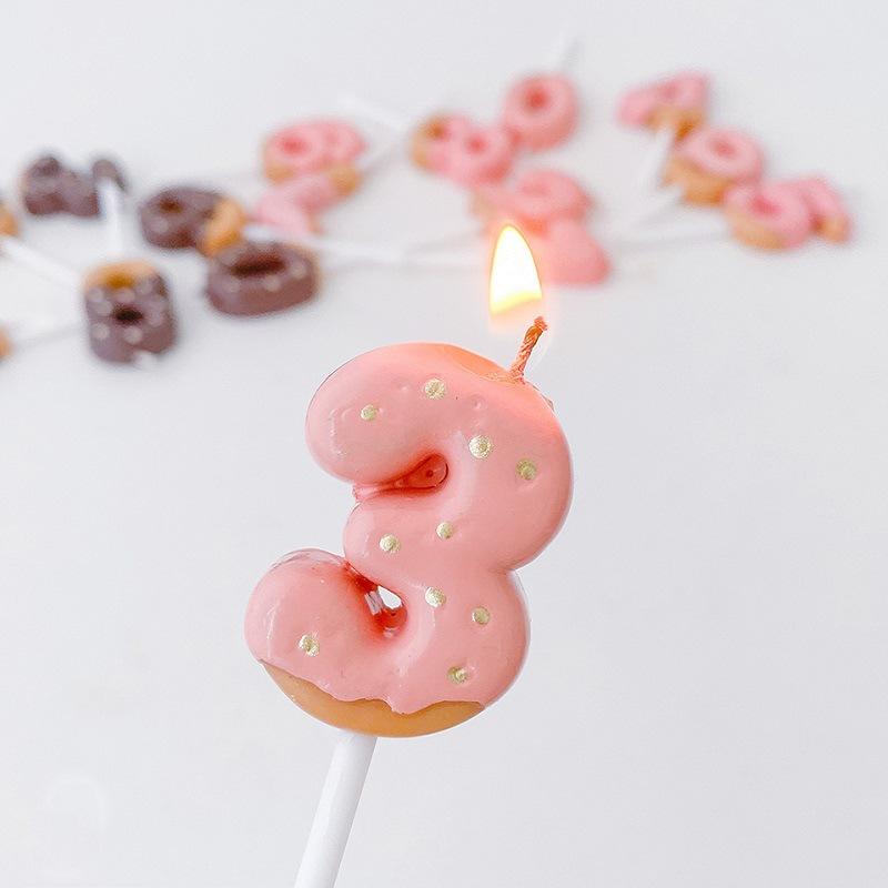 ins巧克力宝宝生日可爱草莓蜡片