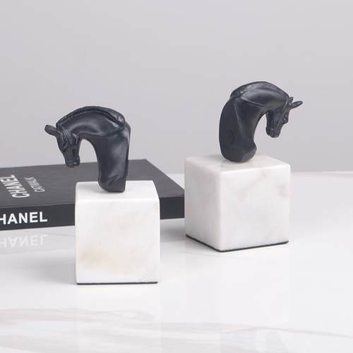 创意马头书档书靠现代北欧家居酒柜办公室书房桌面书立装饰品摆件