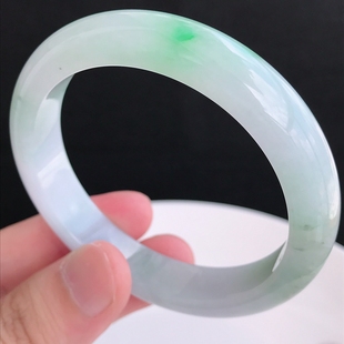 缅甸天然翡翠A货57圈老坑水润飘绿宽边玉手镯56.21g