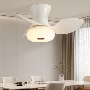 全光谱奶油风卧室灯吸顶灯吊扇灯儿童房餐厅主卧新款风扇电风扇灯