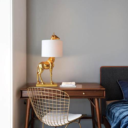 北欧长颈鹿台灯创意装饰艺术客厅书房卧室床头树脂金白色布艺灯具