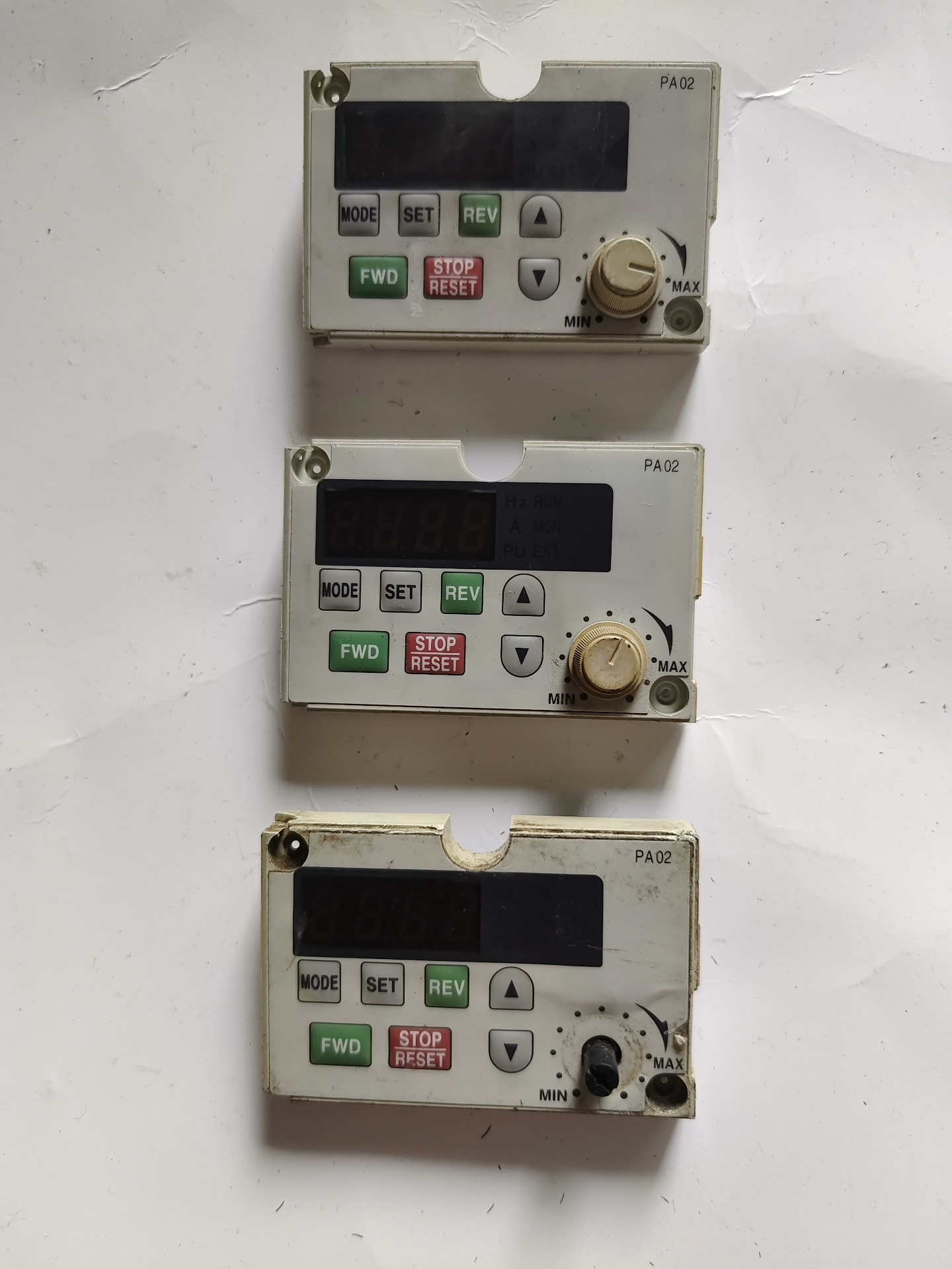 三菱变频器面板。PA02。拆机功能包好成色如图。41**。8