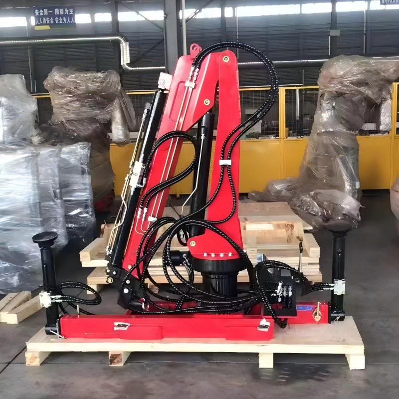 小型起重机液压折臂车载吊机0.8吨皮卡起重机800kg货箱安装式吊机