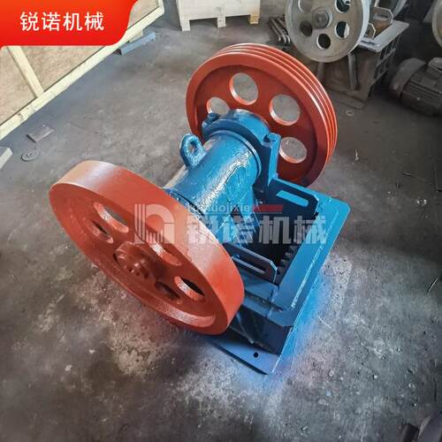 颚式破碎机 岩石矿石建筑水泥砖头物料粉碎机 PE150x250型