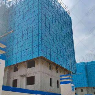 建筑爬架网工地防坠落安全防护铝制冲孔网片脚手架施工外架钢板网